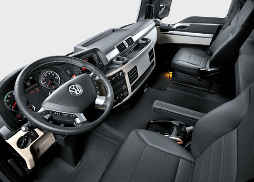 0000584_meteor 29530 cabina